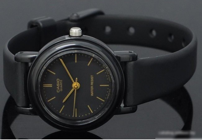Наручные часы Casio LQ-139AMV-1E