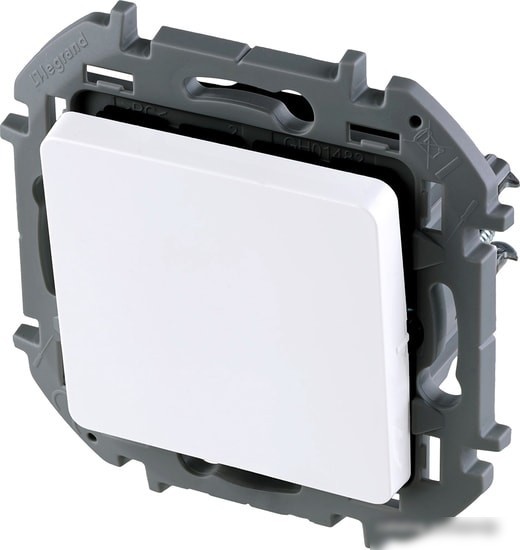 Кнопка без фиксации Legrand Inspiria 673690