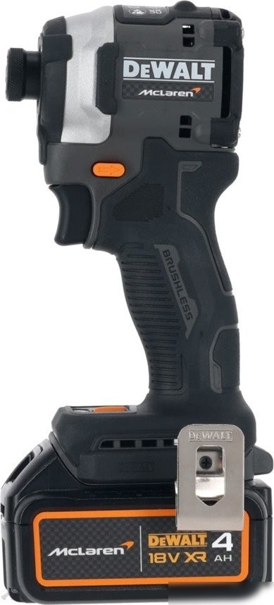 Винтоверт DeWalt DCF85MM2T (с 2-мя АКБ, кейс)