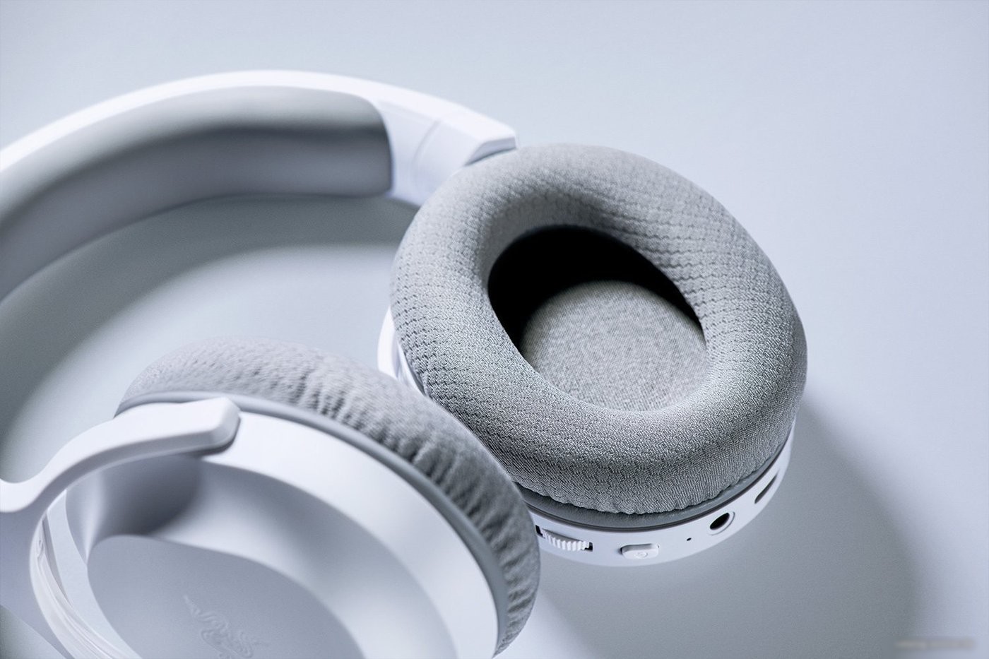 Наушники Razer Barracuda X (белый)