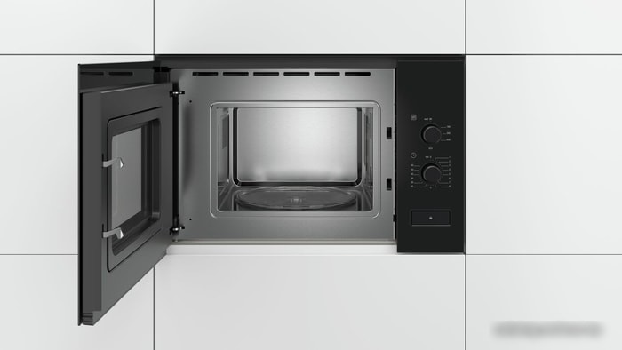 Микроволновая печь Bosch BFL520MB0