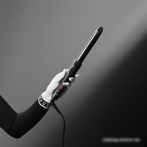 Круглая плойка Rowenta Karl Lagerfeld CF321LF0
