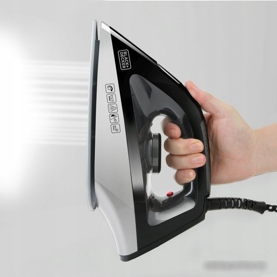 Утюг Black & Decker BXSS2200E