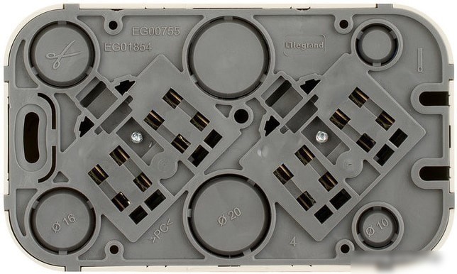 Розетка Legrand Quteo 782233