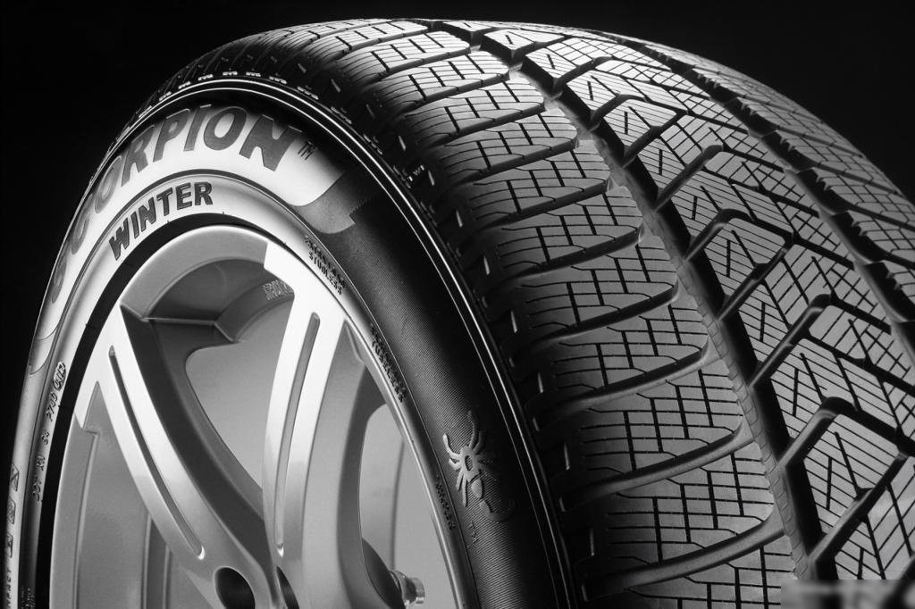 Зимние шины Pirelli Scorpion Winter 285/40R20 104W