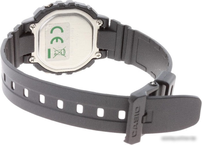 Наручные часы Casio LA-20WH-1B