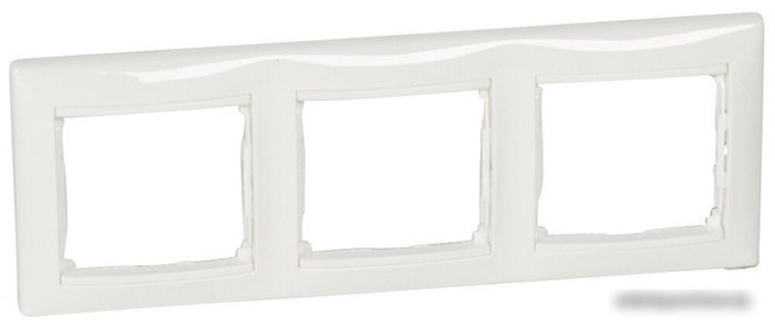 Рамка Legrand Valena 774453 Рамка Legrand Valena 774453