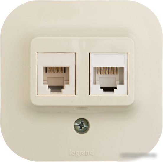 Розетка Legrand Quteo 782251 (слоновая кость)